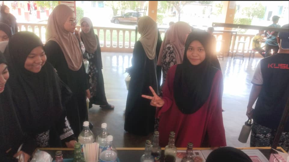 BAZAR KVKS screenshot 2025 03 03 222827